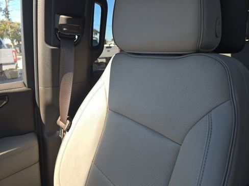 Used 2026 GMC Yukon Elevation w/ Elevation Premium Package image 16