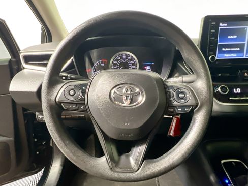 Used 2022 Toyota Corolla LE FWD image 17