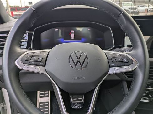 Used 2025 Volkswagen Jetta Sport FWD image 21