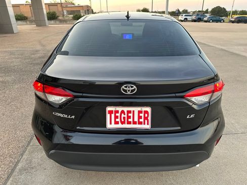 Used 2025 Toyota Corolla LE FWD image 6