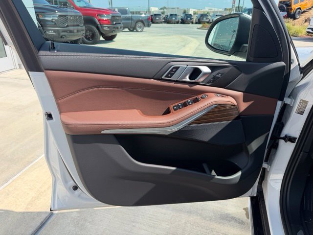 Certified 2024 BMW X5 xDrive40i w/ Parking Assistance Package AWD/4WD image 13