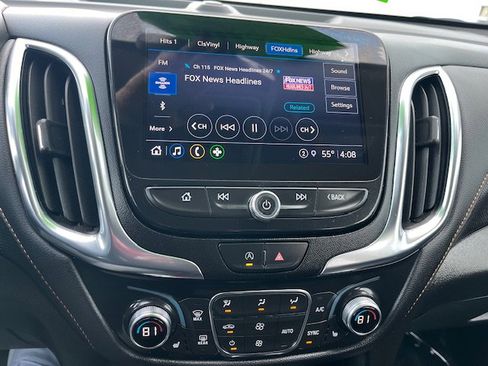 Used 2022 Chevrolet Equinox Premier image 13