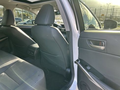 Used 2019 Lexus IS 300 image 13