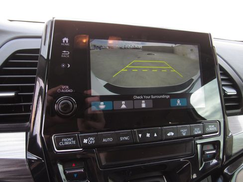 Used 2023 Honda Odyssey Elite image 23