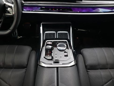 Used 2023 BMW 740i w/ Executive Package RWD image 29