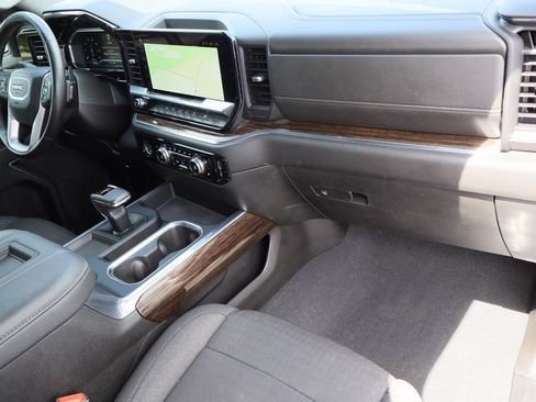 Certified 2022 GMC Sierra 1500 Elevation w/ LPO, Elevation Black Package image 27