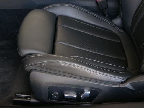 Used 2022 BMW 430i Coupe w/ M Sport Package RWD image 27