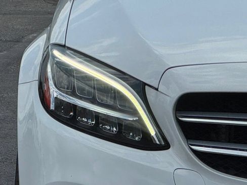 Used 2021 Mercedes-Benz C 300 4MATIC Sedan image 4