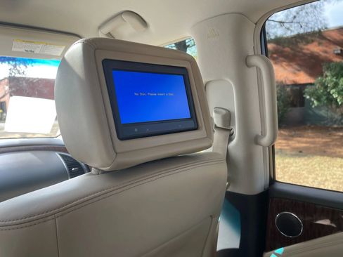 Used 2017 Nissan Armada Platinum w/ Captain Seat Package image 17