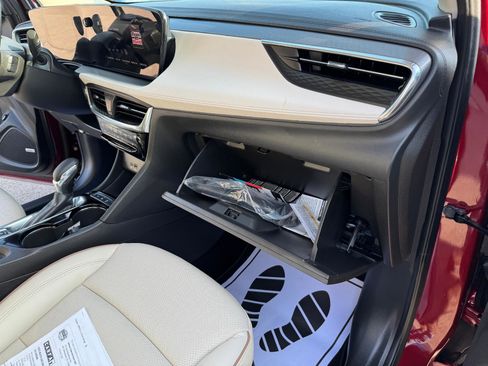 Used 2025 Buick Encore GX Avenir w/ Avenir Technology Package image 29