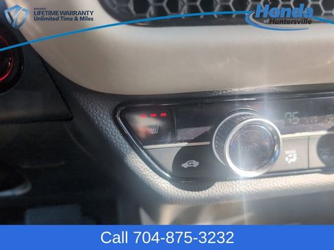 Used 2023 Honda HR-V EX-L image 28