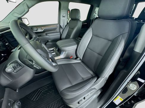 New 2026 Chevrolet Silverado 1500 LT Trail Boss w/ Convenience Package II AWD/4WD image 12
