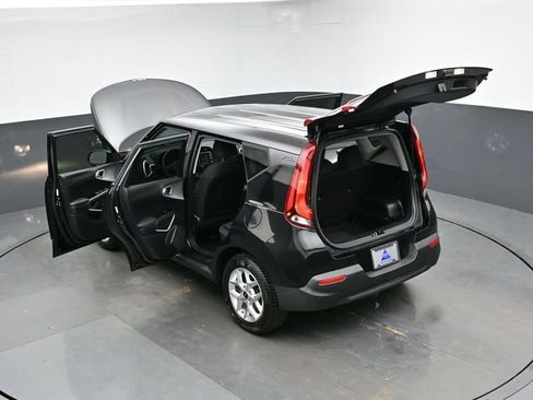 Used 2022 Kia Soul LX w/ Technology Package image 39