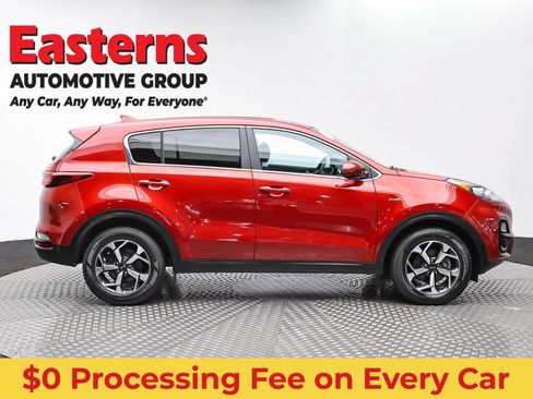 Used 2022 Kia Sportage LX AWD/4WD image 4