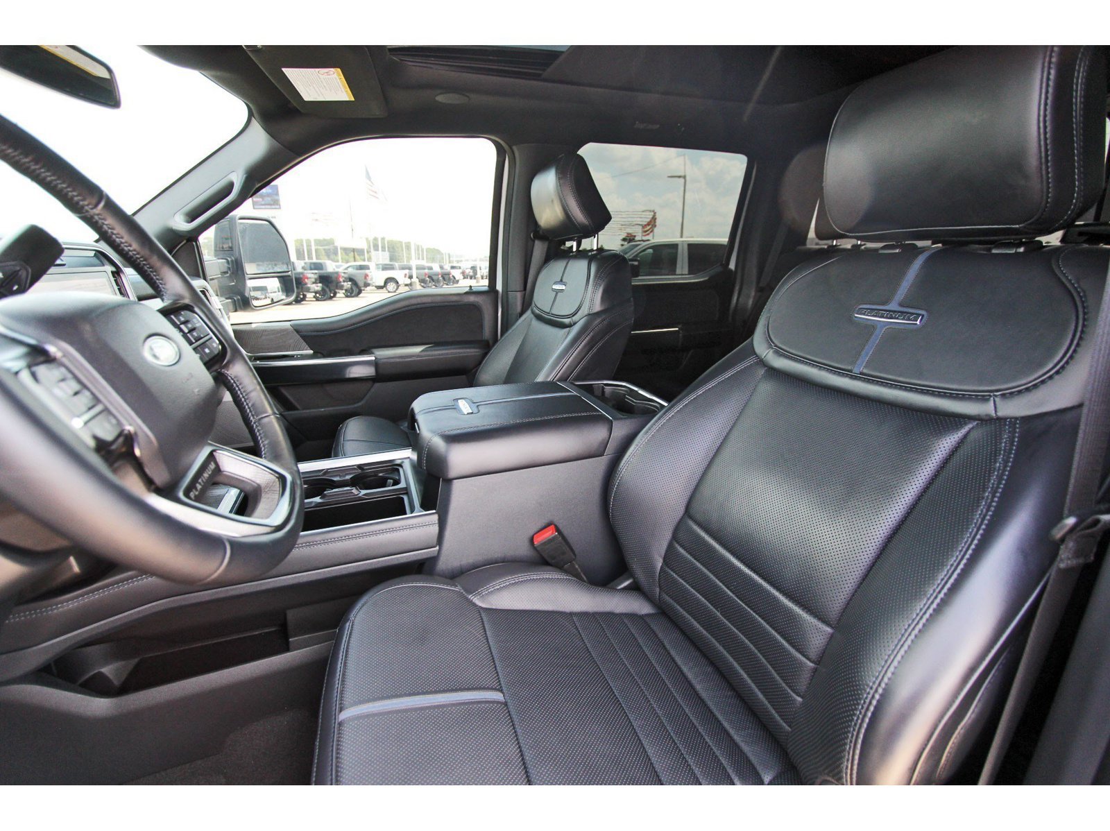Used 2025 Ford F250 Platinum AWD/4WD image 33