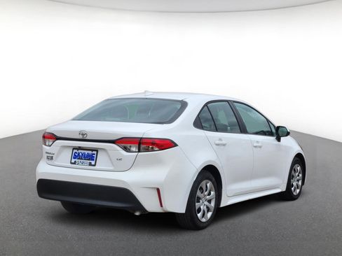 Used 2025 Toyota Corolla LE FWD image 3