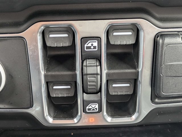 Certified 2026 Jeep Wrangler Unlimited Sahara AWD/4WD image 23