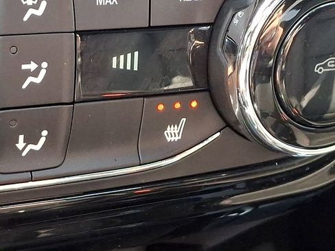 Used 2025 Chevrolet Trax RS w/ Driver Confidence Package image 24