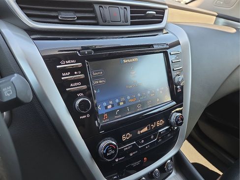 Used 2016 Nissan Murano Platinum w/ Platinum Technology Package image 18