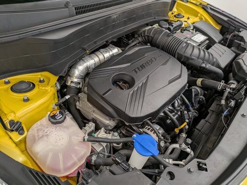 Certified 2022 Kia Seltos SX w/ Sunroof Package image 30