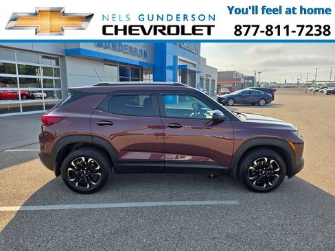 Used 2022 Chevrolet TrailBlazer LT w/ Convenience Package AWD/4WD image 8