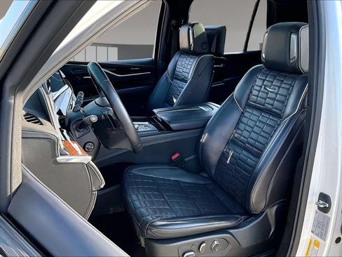 Used 2021 Cadillac Escalade Sport Platinum AWD/4WD image 27