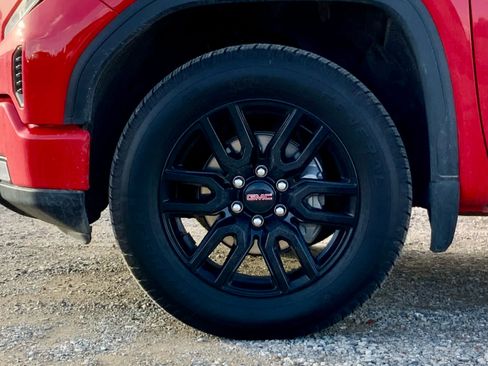 Used 2025 GMC Sierra 1500 Elevation image 10