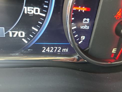 Used 2023 GMC Acadia Denali w/ Black Diamond Edition FWD image 28