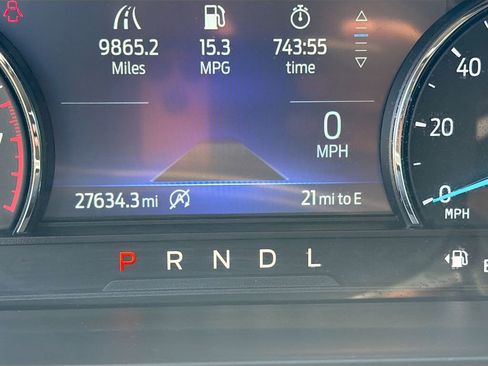 Used 2022 Ford Explorer XLT w/ Equipment Group 202A AWD/4WD image 12