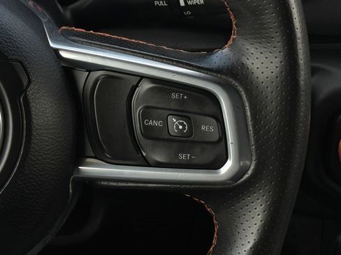 Used 2022 Jeep Gladiator Mojave w/ LED Lighting Group AWD/4WD image 17