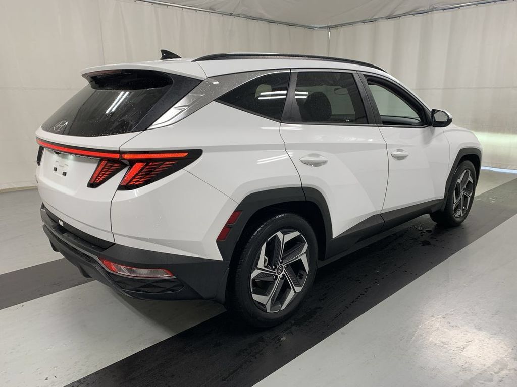 Used 2024 Hyundai Tucson SEL w/ Convenience Package FWD image 2