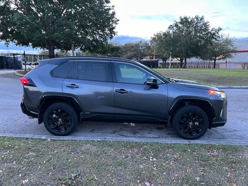 Used 2024 Toyota RAV4 XSE image 6