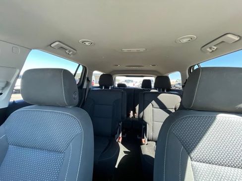 Used 2022 GMC Acadia SLE w/ Driver Convenience Package AWD/4WD image 9