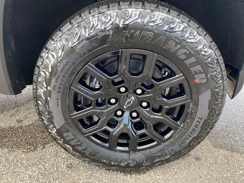 New 2026 Chevrolet Colorado Trail Boss AWD/4WD image 24