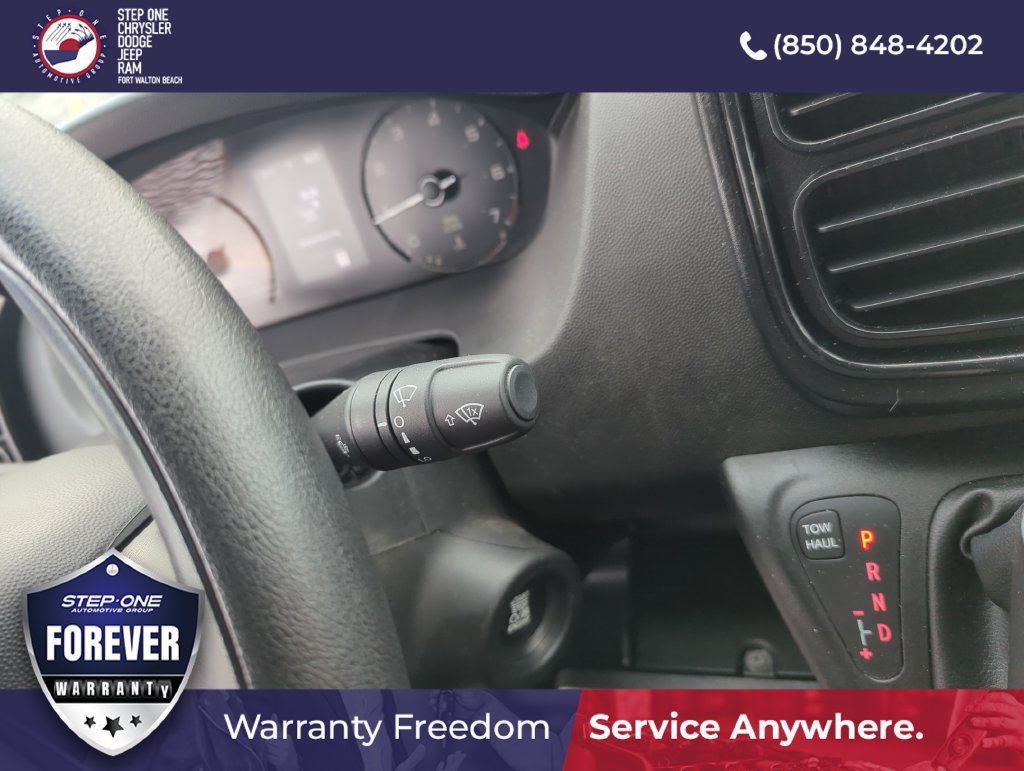 Used 2025 RAM ProMaster 2500 w/ Convenience Group FWD image 19