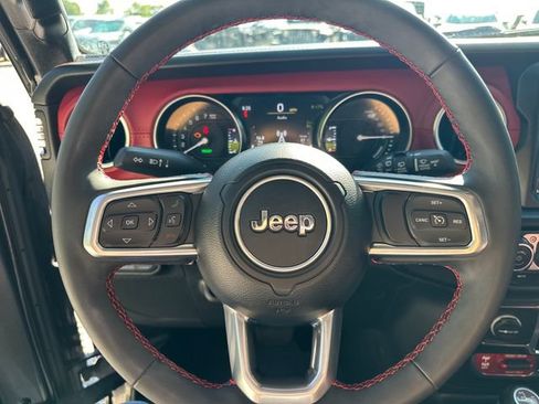 Used 2023 Jeep Wrangler Unlimited Rubicon 4xe AWD/4WD image 26