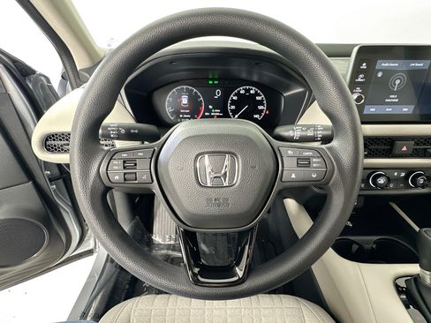 Used 2026 Honda HR-V LX image 11