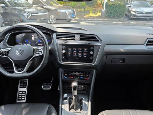 Used 2024 Volkswagen Tiguan SE R-Line FWD image 58