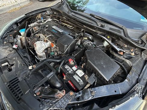 Used 2014 Honda Accord Sport image 40