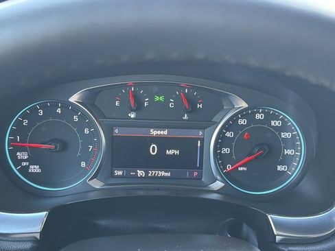 Used 2023 Chevrolet Traverse LT FWD image 22