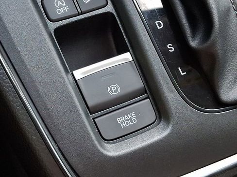 Certified 2025 Honda CR-V LX image 25