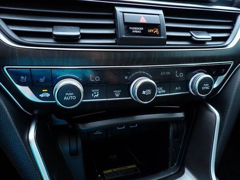 Used 2021 Honda Accord Touring image 22