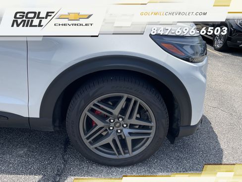 Used 2025 Ford Explorer ST AWD/4WD image 32