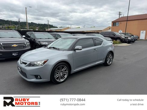 Used 2012 Scion tC FWD image 1