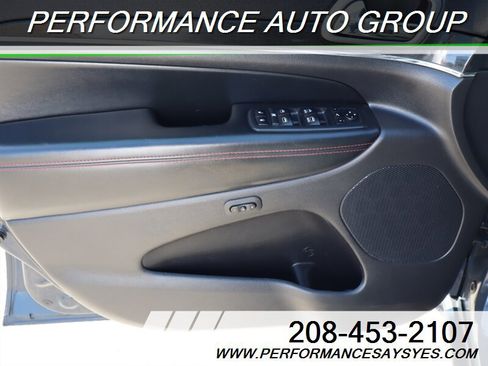 Used 2018 Jeep Grand Cherokee Trailhawk AWD/4WD image 16