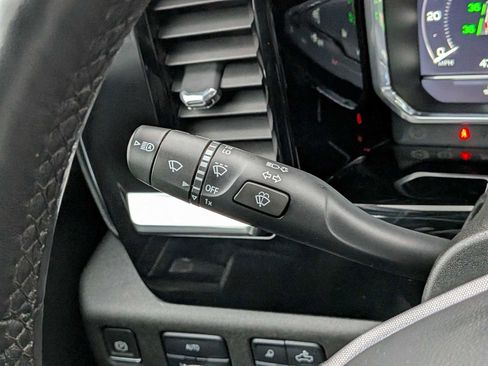 Used 2022 GMC Sierra 1500 SLT w/ SLT Convenience Package image 29