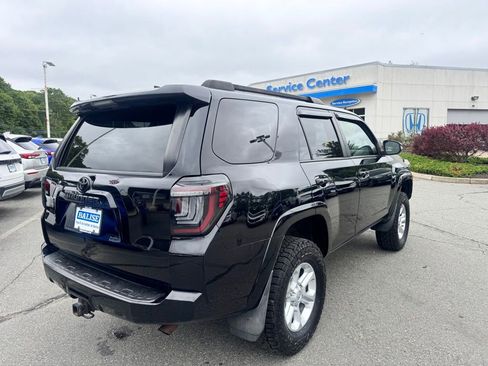 Used 2017 Toyota 4Runner SR5 Premium AWD/4WD image 6
