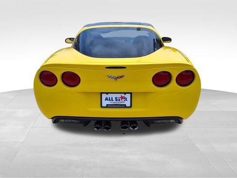 Used 2007 Chevrolet Corvette Coupe w/ Preferred Equipment Group RWD image 7