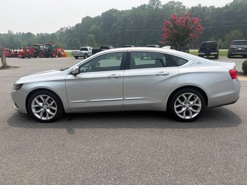 Used 2018 Chevrolet Impala Premier FWD image 29