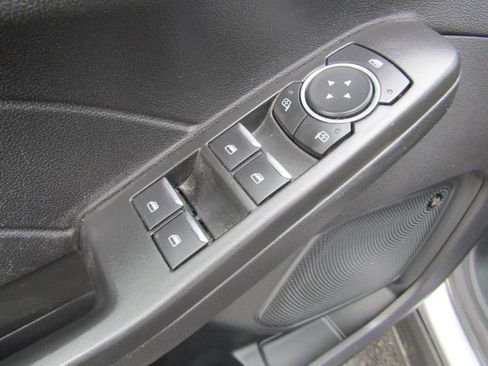 Certified 2021 Ford Escape Titanium image 16